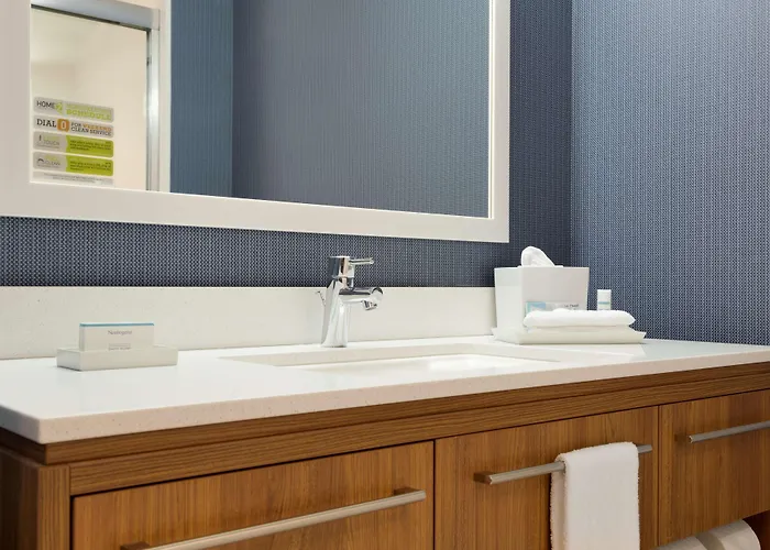 Hotel Home2 By Hilton Westgate 3*